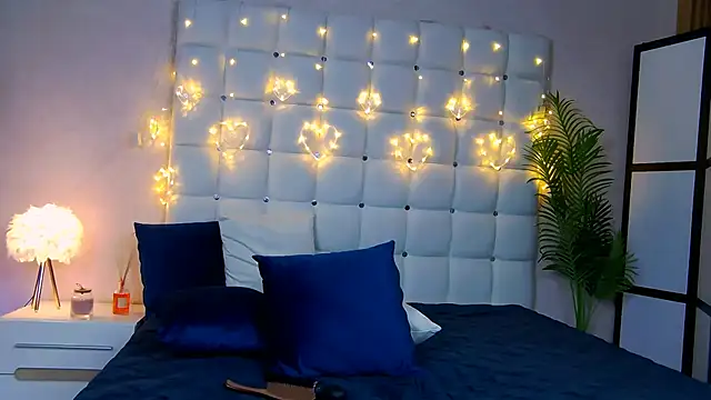 NicoleRosss online show from 01-23-25, 05:42