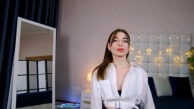 NicoleRosss online show from 01-30-25, 02:58