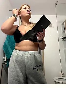 AllysonK online show from 01-08-26, 11:56