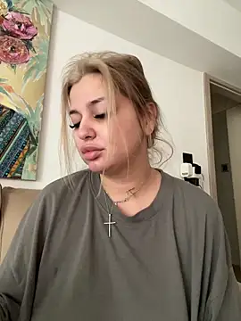 Snapshot of AllysonK chatting on 02-21-26, 12:17 AllysonK online show from 02-21-26, 12:17