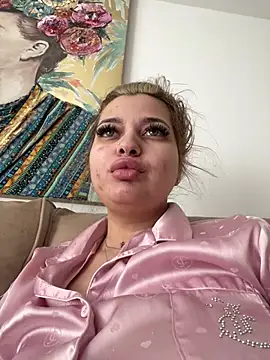 Snapshot of AllysonK chatting on 02-27-26, 11:10 AllysonK online show from 02-27-26, 11:10