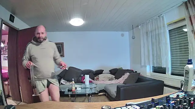 Snapshot of rosaeichel chatting on 02-10-26, 02:48 rosaeichel online show from 02-10-26, 02:48