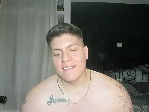 Snapshot of regan_jhonso chatting on 12-07-24, 09:06 regan jhonso online show from 12-07-24, 09:06