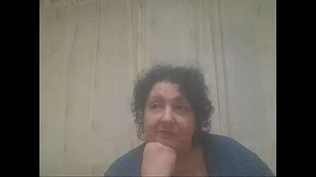 Snapshot of maturekorine chatting on 10-13-25, 03:45 maturekorine online show from 10-13-25, 03:45