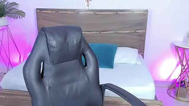 ivette bocelly online show from 12-29-24, 10:25