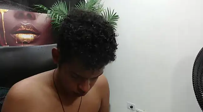 boylittle19cm online show from 03-21-25, 03:24