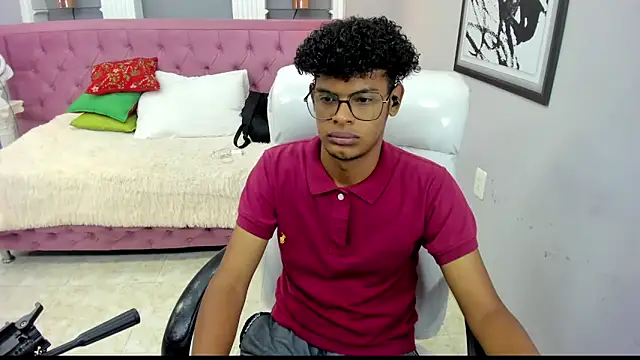 boylittle19cm online show from 10-08-25, 11:52