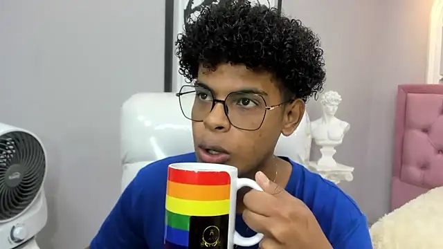 boylittle19cm online show from 11-16-25, 12:44