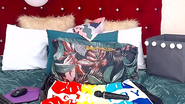 Snapshot of SEXYCARLITA09 chatting on 02-20-25, 11:32 SEXYCARLITA09 online show from 02-20-25, 11:32