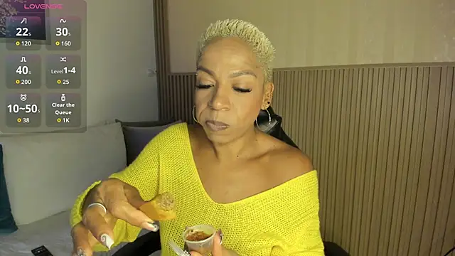 summer night  online show from 10-21-25, 11:44