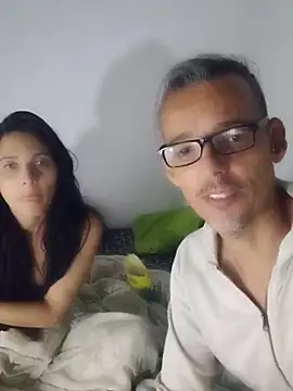 KarameloVzla online show from 12-20-25, 04:25