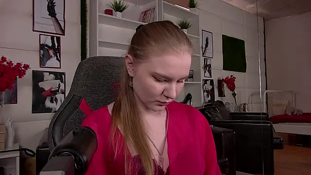 ValerieViolette online show from 02-27-25, 12:34