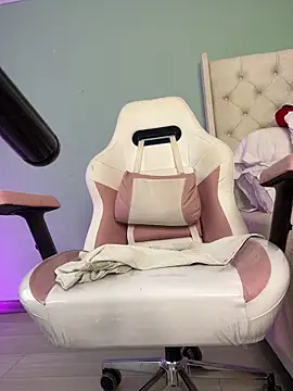 sharon leone26 online show from 12-14-25, 11:59