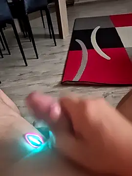 Szeltolo001 online show from 03-30-26, 02:34