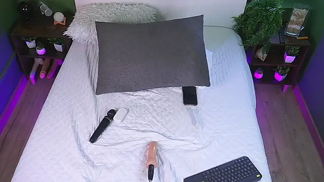 RaquelLust online show from 02-10-25, 07:58