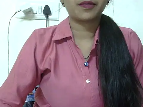 momo lov online show from 10-16-25, 06:03