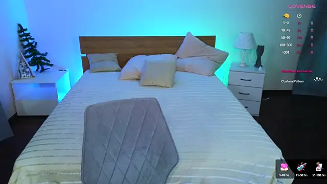 Hayle Hill online show from 01-08-25, 02:14