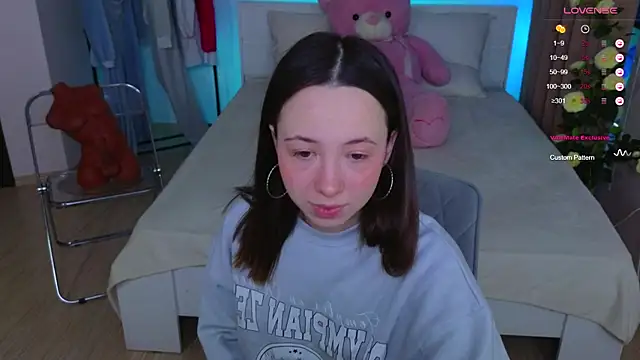 Hayle Hill online show from 02-04-25, 05:21