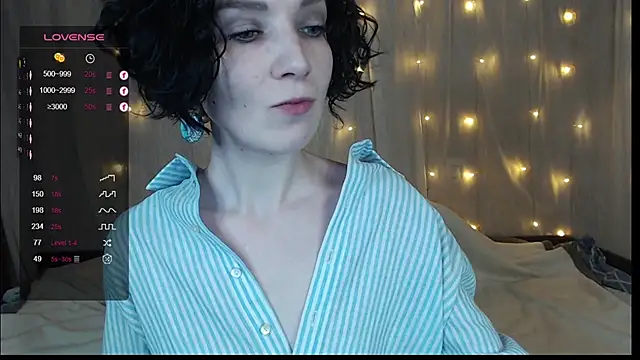 TinaWince online show from 12-19-24, 05:07