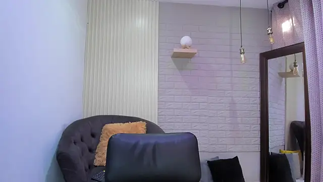  alaiasmile  online show from 01-12-25, 05:33