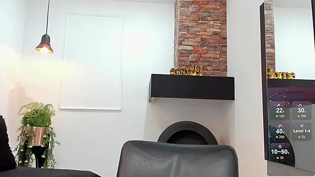  alaiasmile  online show from 02-02-25, 12:13