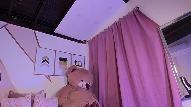 Snapshot of maye_wells chatting on 01-10-25, 05:24 maye wells online show from 01-10-25, 05:24