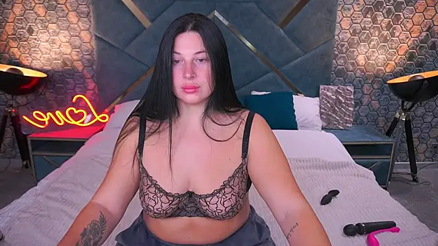 ArianaDarkk online show from 10-22-25, 07:57