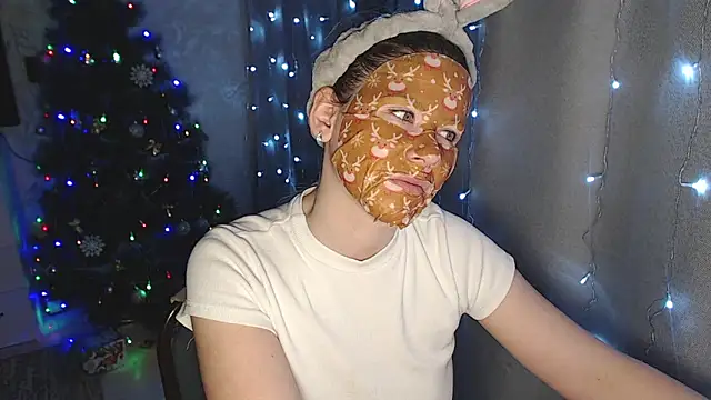 Snapshot of MelissaXKinky chatting on 12-29-24, 07:43 MelissaXKinky online show from 12-29-24, 07:43