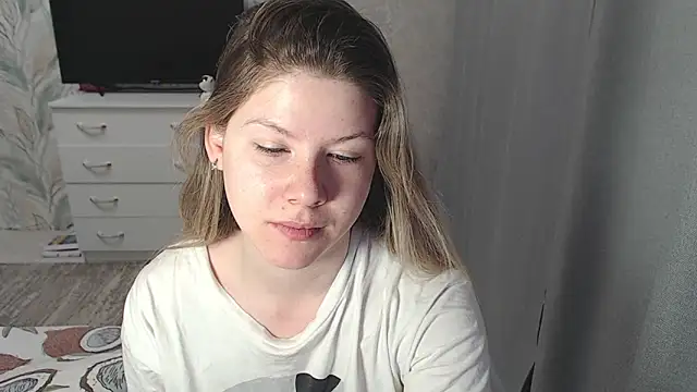 Snapshot of MelissaXKinky chatting on 02-14-25, 02:39 MelissaXKinky online show from 02-14-25, 02:39