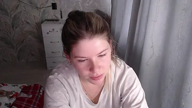 Snapshot of MelissaXKinky chatting on 11-17-25, 07:36 MelissaXKinky online show from 11-17-25, 07:36