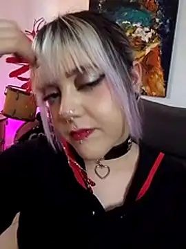 Charlotte Myers online show from 11-17-25, 08:47