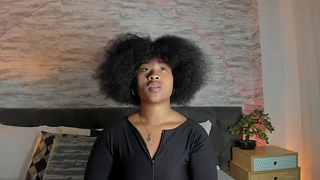 Anneth  M online show from 11-25-25, 07:36