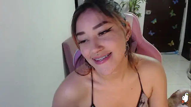 littleangel1 m online show from 10-20-25, 10:10