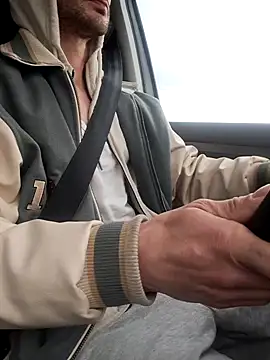 Zeefy online show from 03-14-25, 07:37