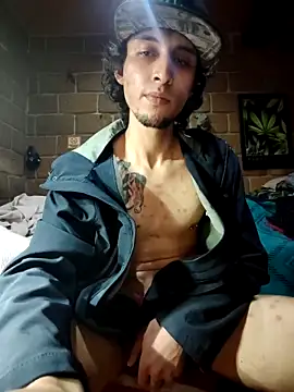 Snapshot of Pitudo20cmm chatting on 09-09-25, 07:52 Pitudo20cmm online show from 09-09-25, 07:52