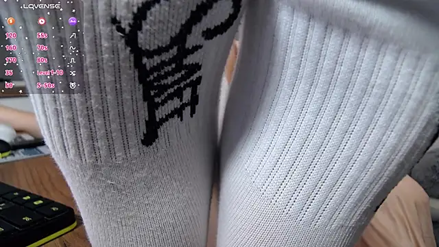 MakiimaStar online show from 10-30-25, 05:42