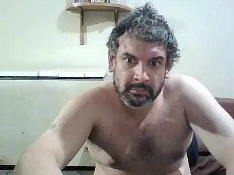 Snapshot of Rodrigo_happy chatting on 09-13-25, 04:34 Rodrigo happy online show from 09-13-25, 04:34