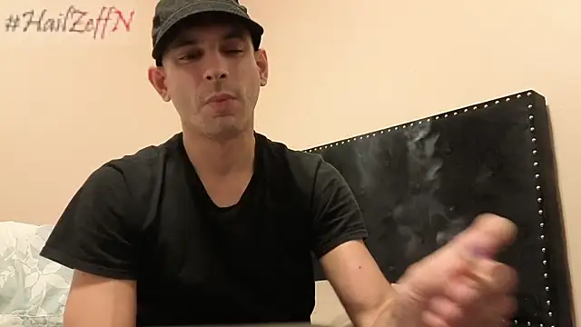 Snapshot of hailzeffn chatting on 10-20-25, 06:36 hailzeffn online show from 10-20-25, 06:36