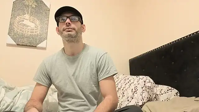 Snapshot of hailzeffn chatting on 11-28-25, 09:06 hailzeffn online show from 11-28-25, 09:06