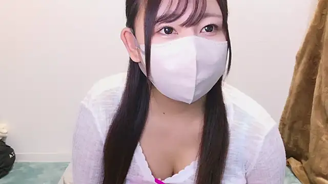 Snapshot of YUTSU_KI chatting on 12-28-24, 09:30 YUTSU KI online show from 12-28-24, 09:30