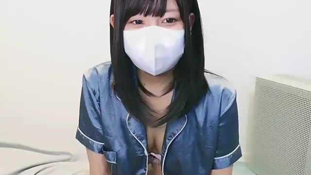 Snapshot of YUTSU_KI chatting on 09-24-25, 07:12 YUTSU KI online show from 09-24-25, 07:12
