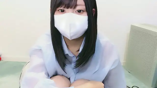 Snapshot of YUTSU_KI chatting on 10-05-25, 02:59 YUTSU KI online show from 10-05-25, 02:59