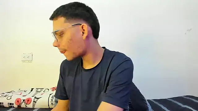 Diego-Monsalve online show from 10-17-25, 10:34