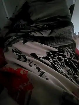 therealbeverlycious online show from 12-21-25, 08:54