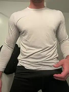 Snapshot of sweetycam chatting on 03-20-26, 08:25 sweetycam online show from 03-20-26, 08:25