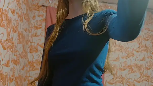 strawberrysmoothie online show from 12-17-25, 01:00