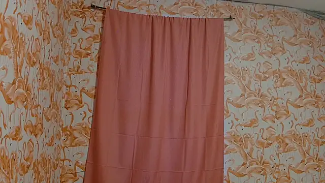 Snapshot of strawberrysmoothie chatting on 02-18-26, 10:39 strawberrysmoothie online show from 02-18-26, 10:39