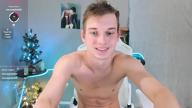 Snapshot of 4ever_dude chatting on 12-21-24, 07:24 4ever dude online show from 12-21-24, 07:24