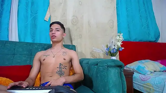 Leon hot X online show from 12-29-24, 02:17