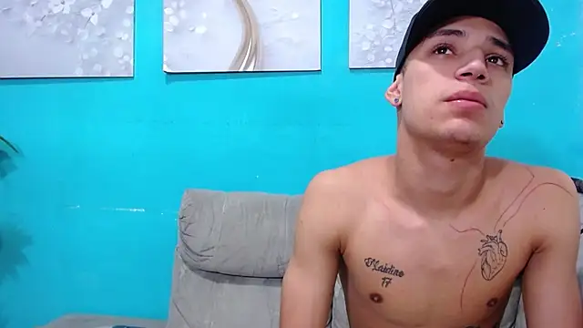 Leon hot X online show from 01-12-25, 05:01